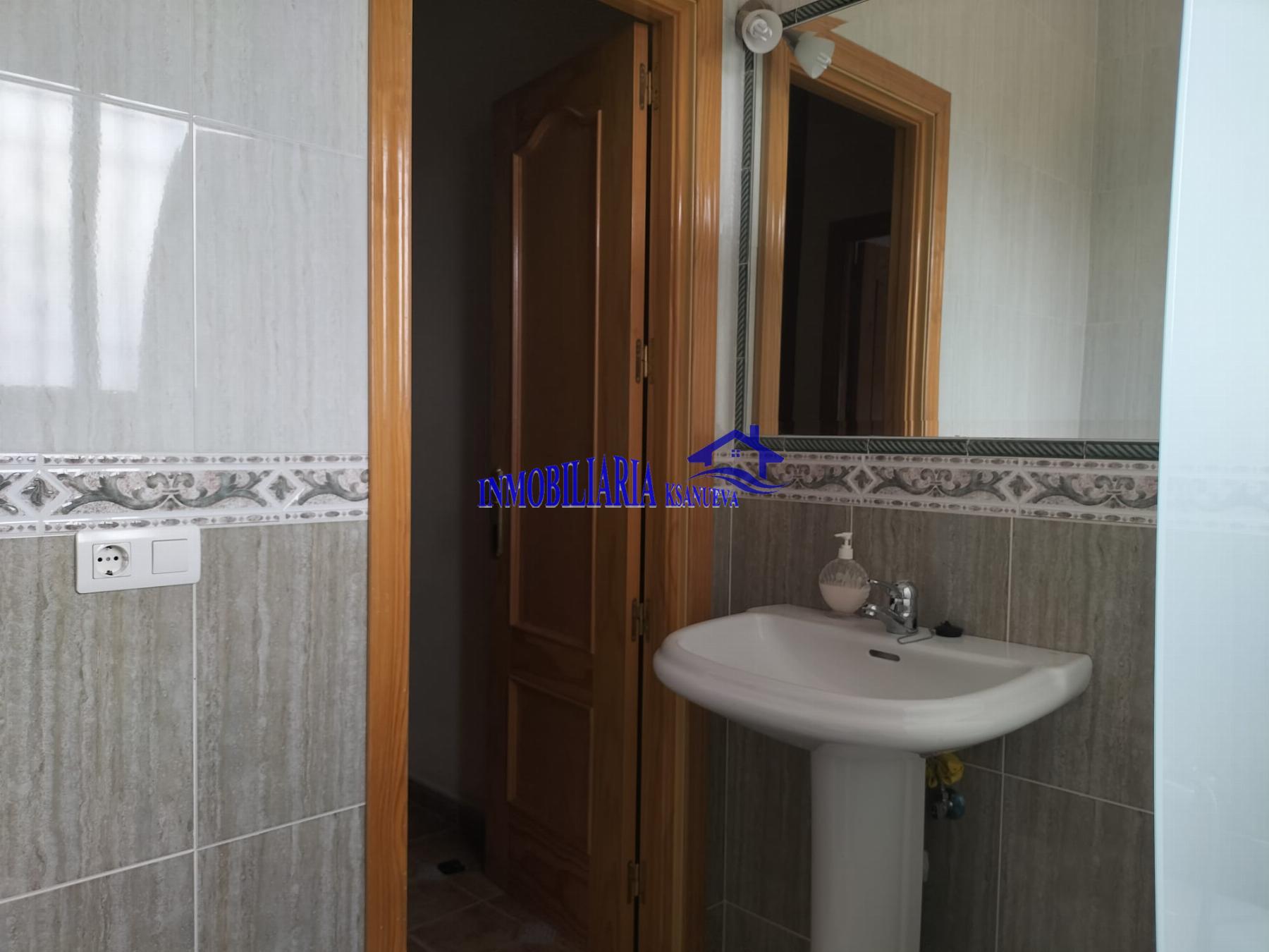 For sale of chalet in Córdoba