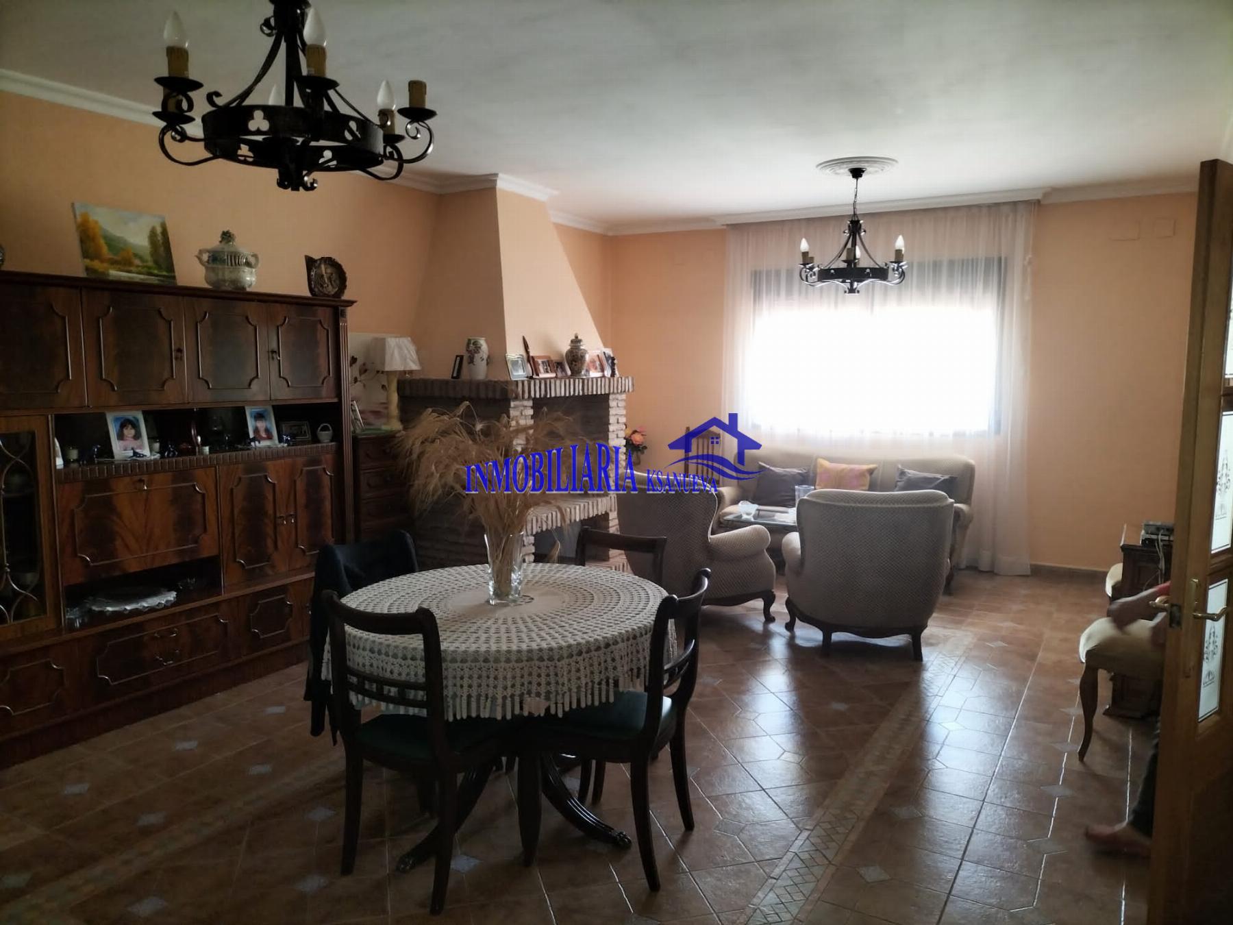 For sale of chalet in Córdoba