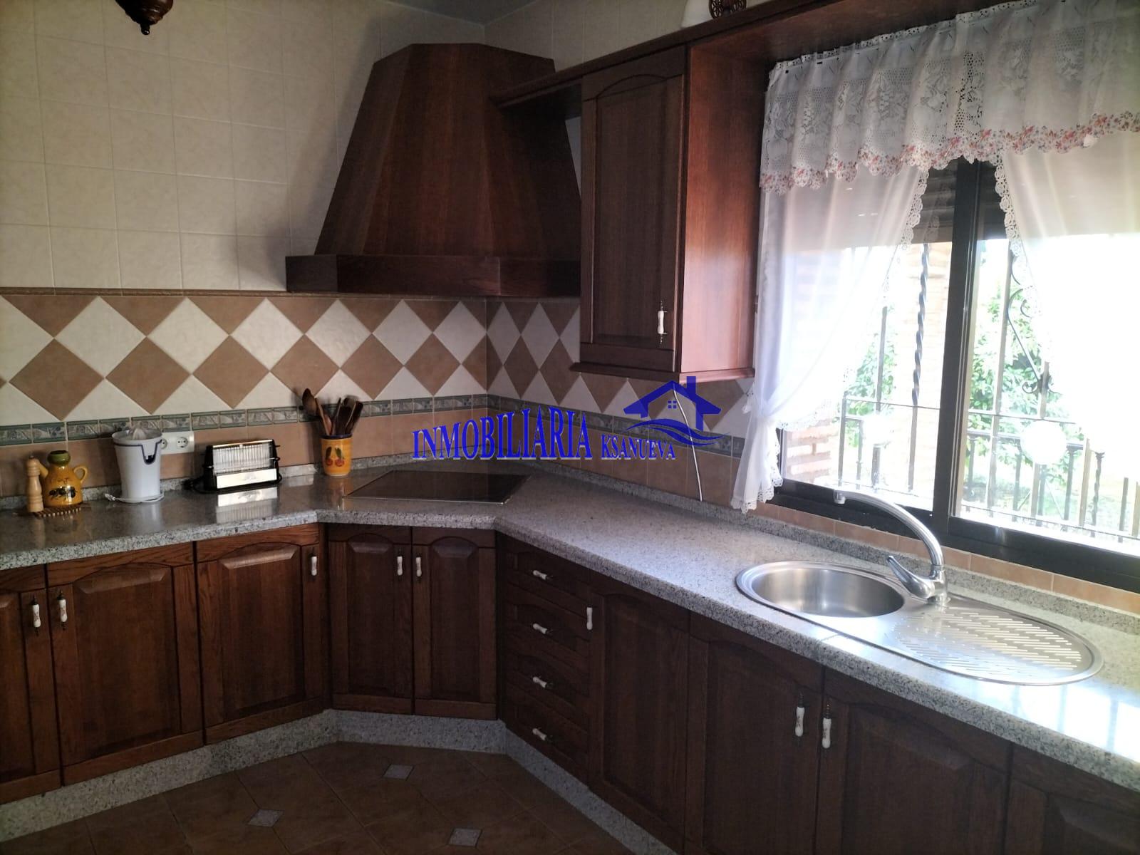 For sale of chalet in Córdoba