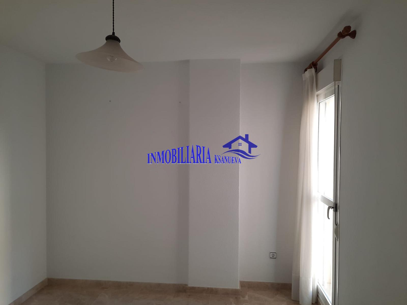 For sale of flat in Córdoba