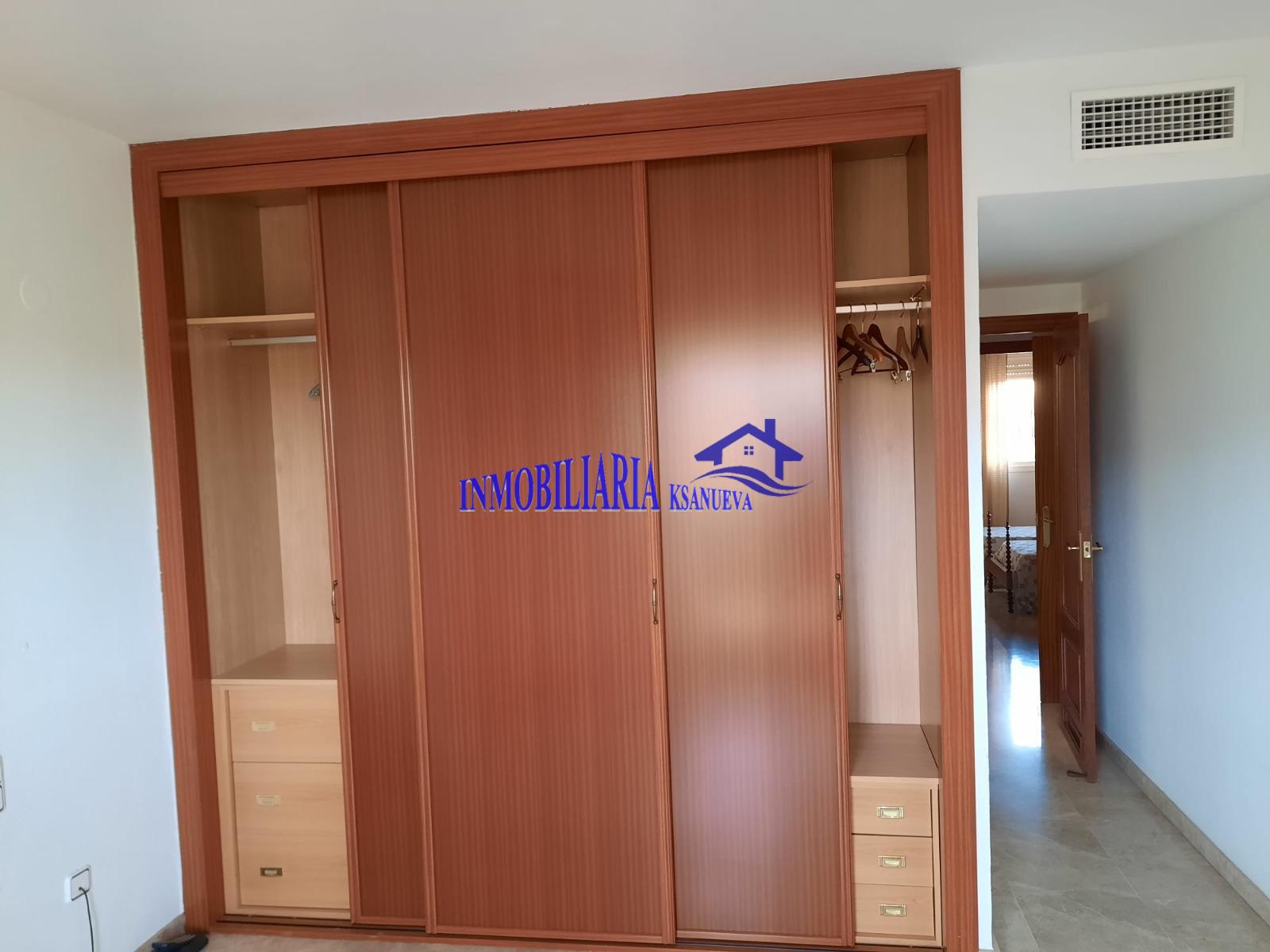 For sale of flat in Córdoba