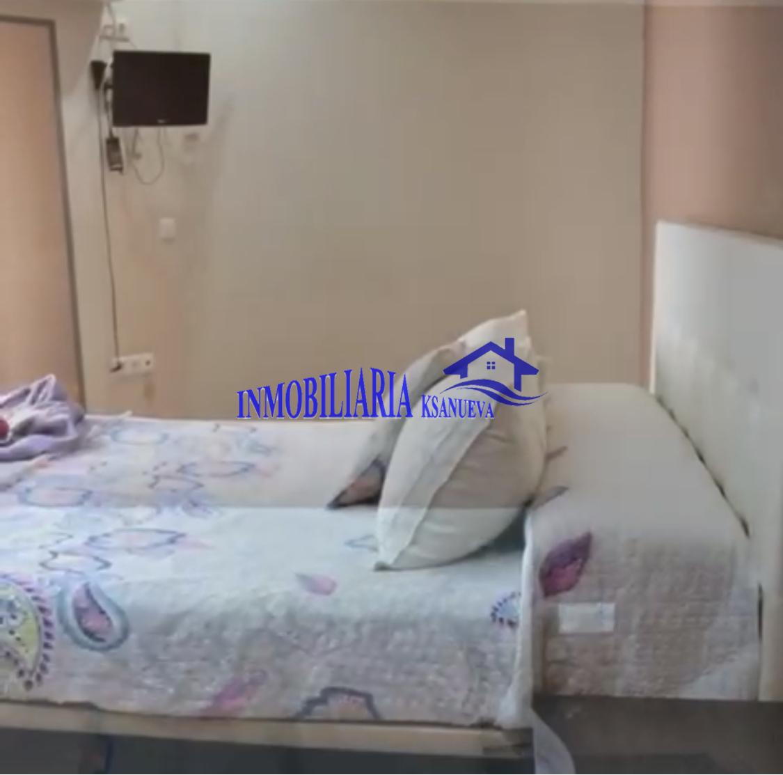 For sale of flat in Córdoba
