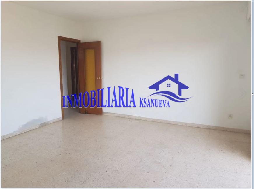 For sale of flat in Córdoba
