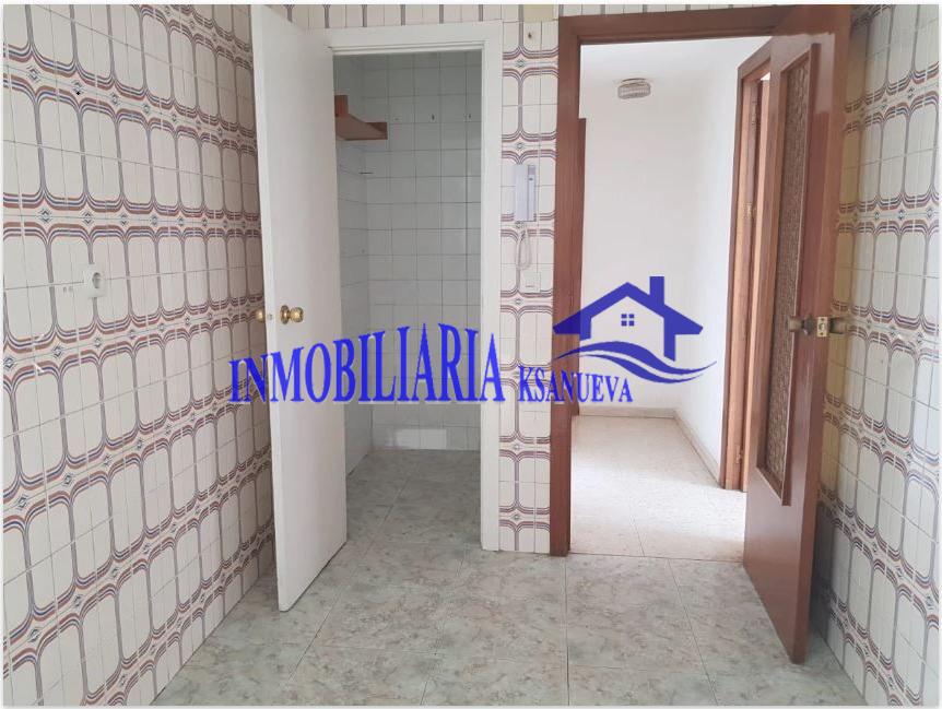For sale of flat in Córdoba