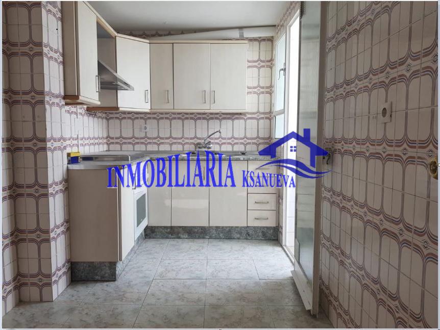 For sale of flat in Córdoba
