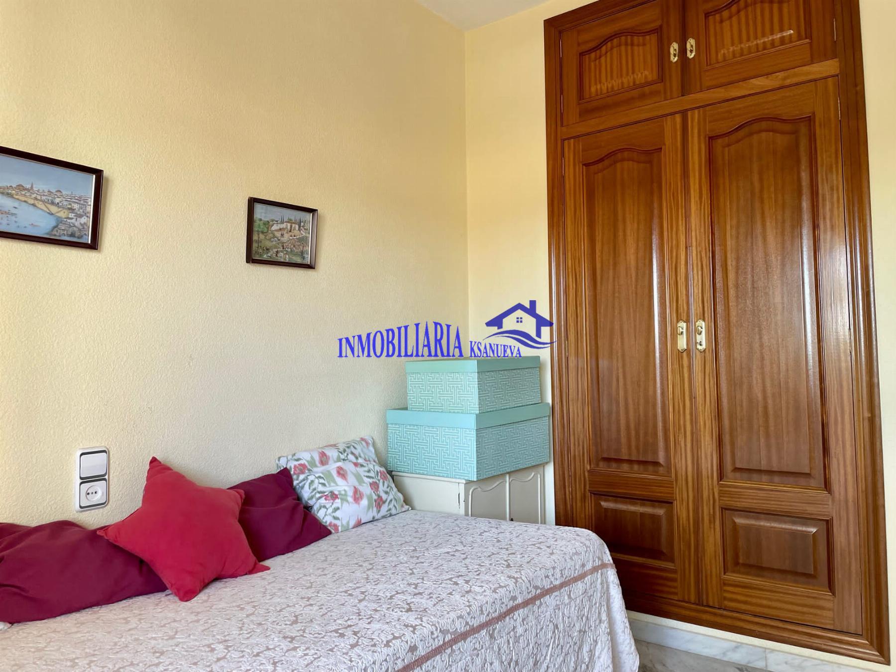 For sale of flat in Córdoba