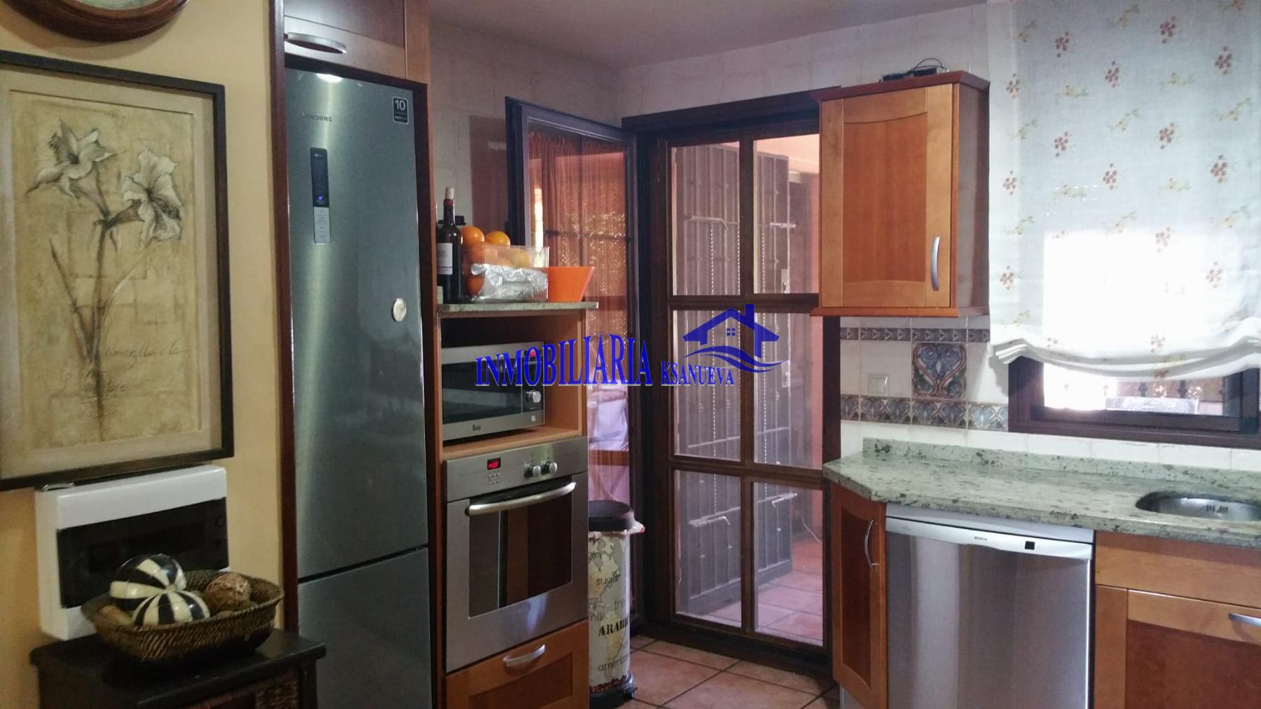 For sale of chalet in Córdoba