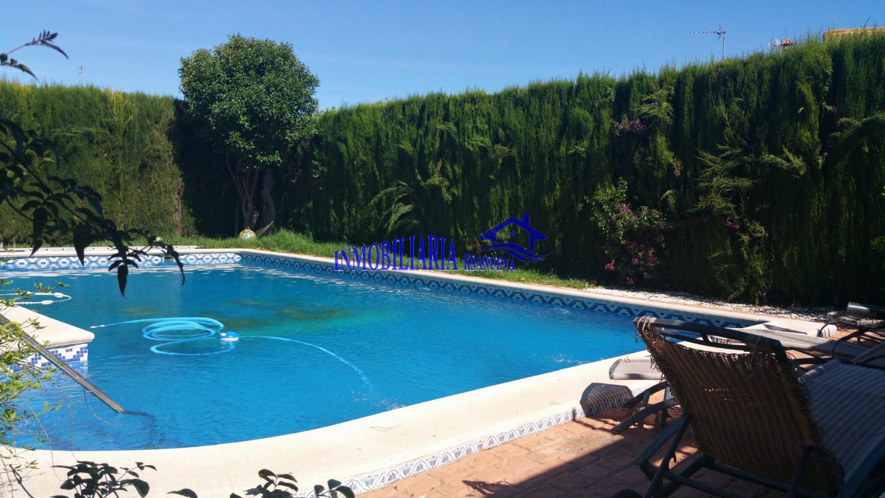 For sale of chalet in Córdoba