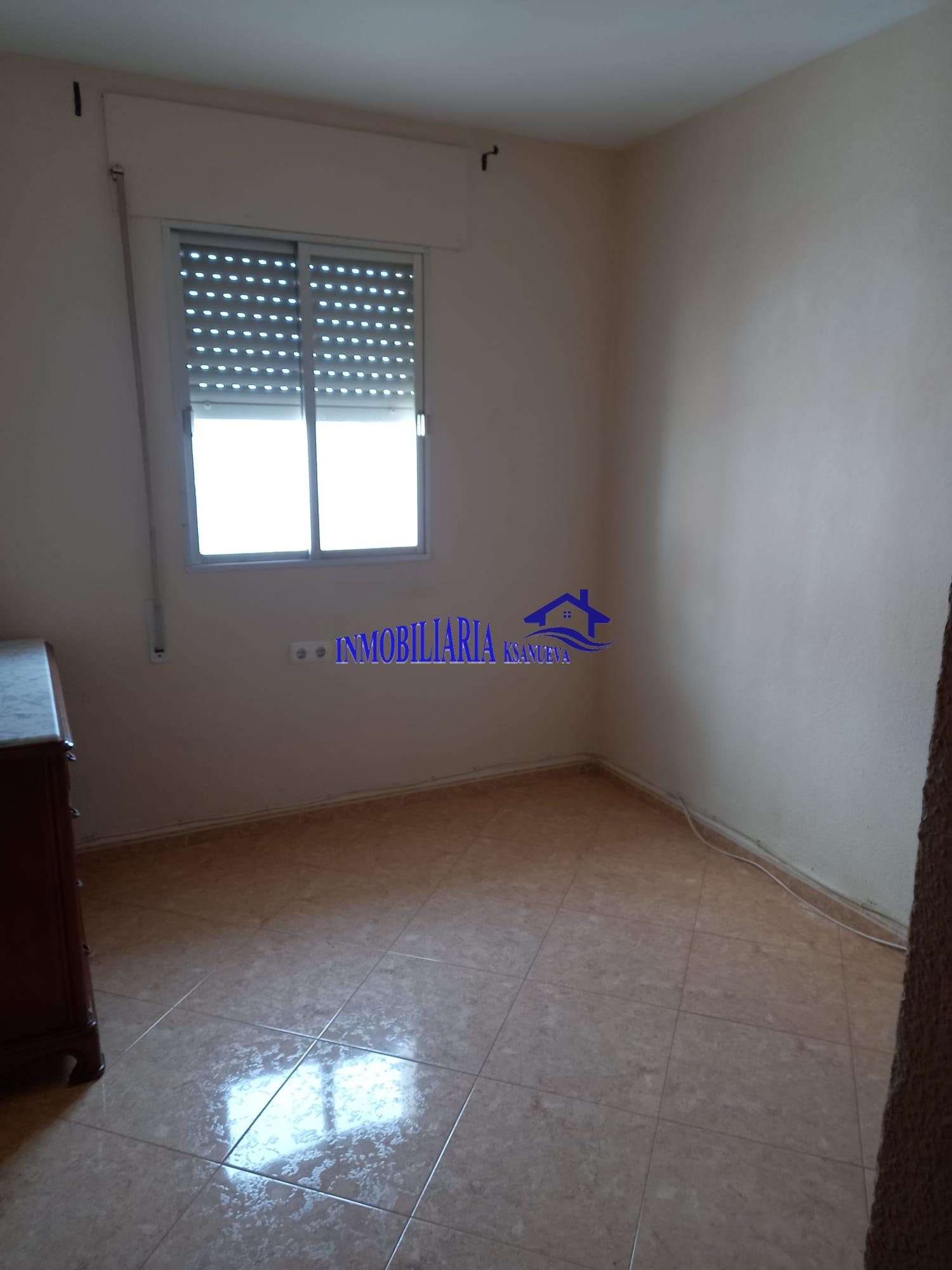 For sale of flat in Córdoba