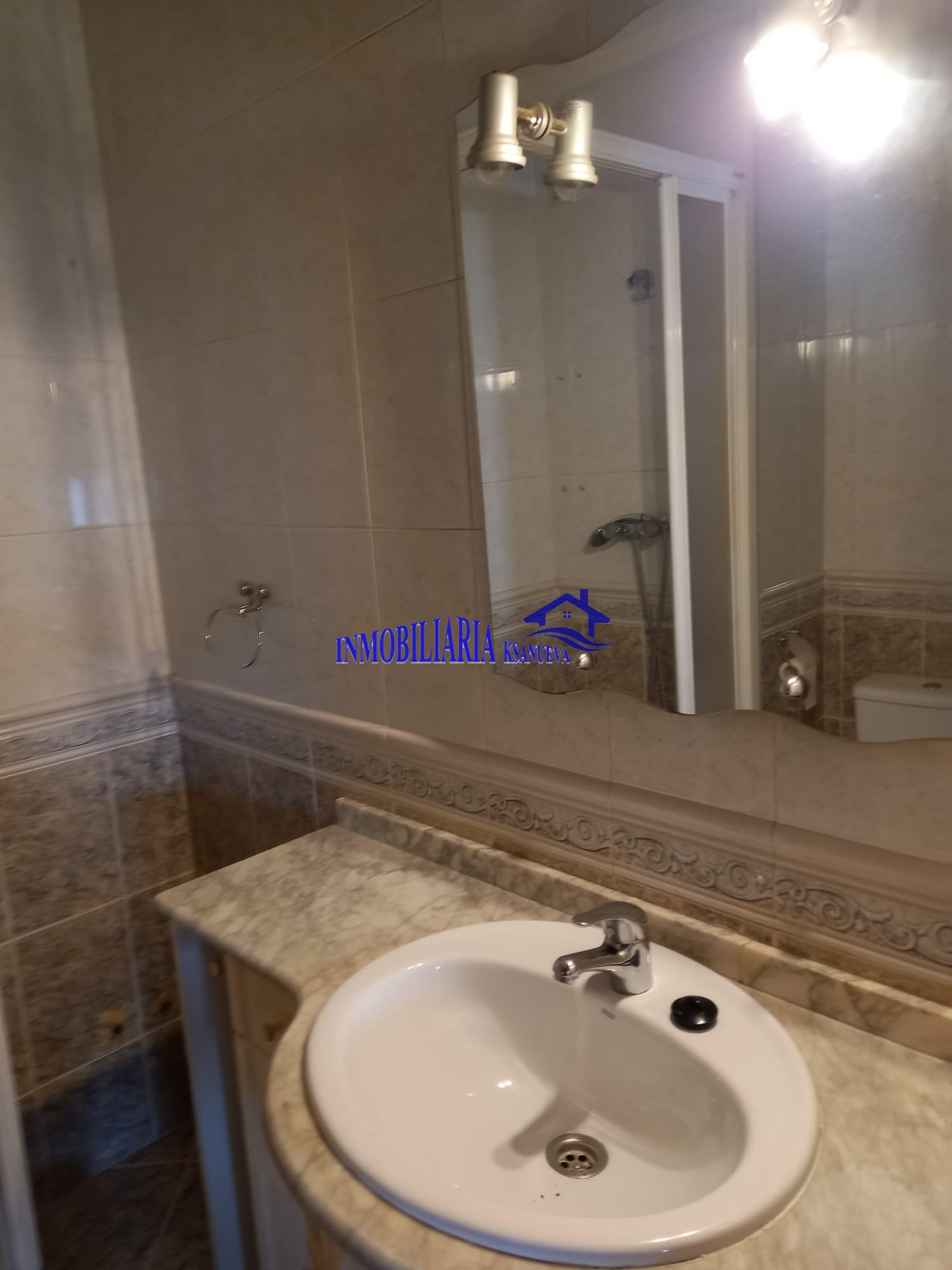 For sale of flat in Córdoba