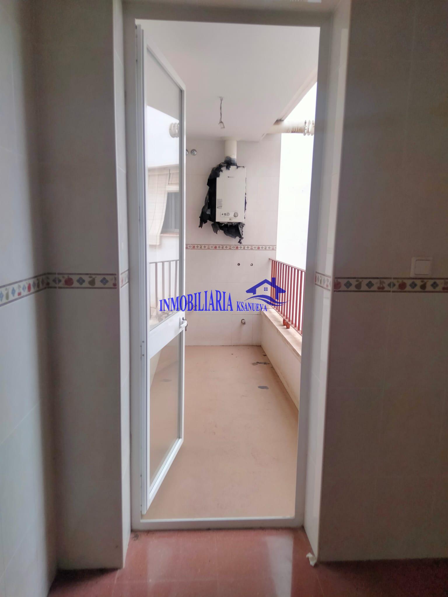 For sale of flat in Córdoba