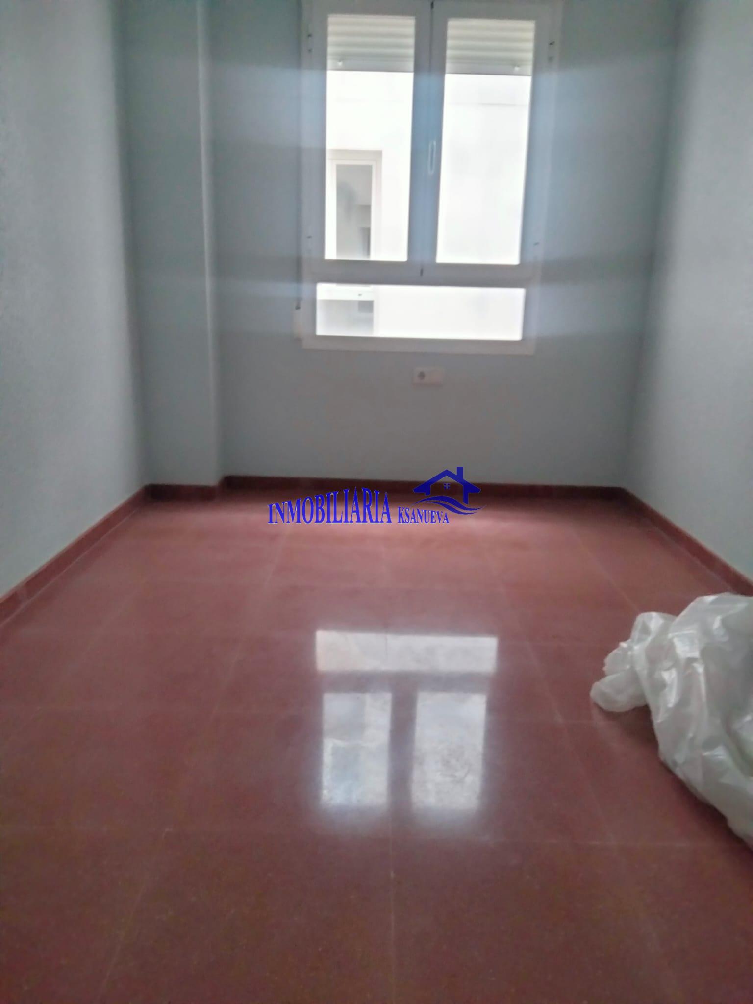 For sale of flat in Córdoba