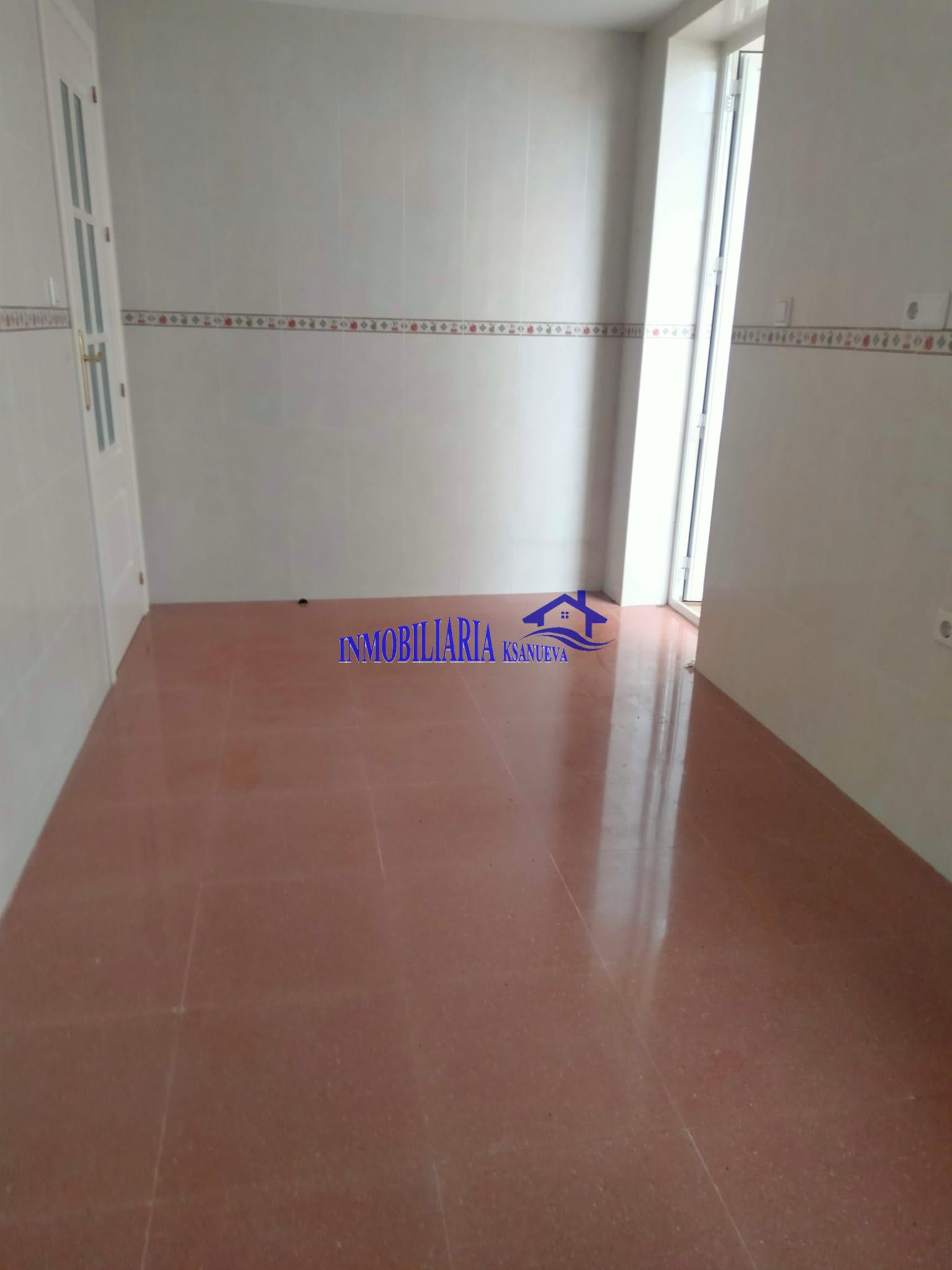 For sale of flat in Córdoba