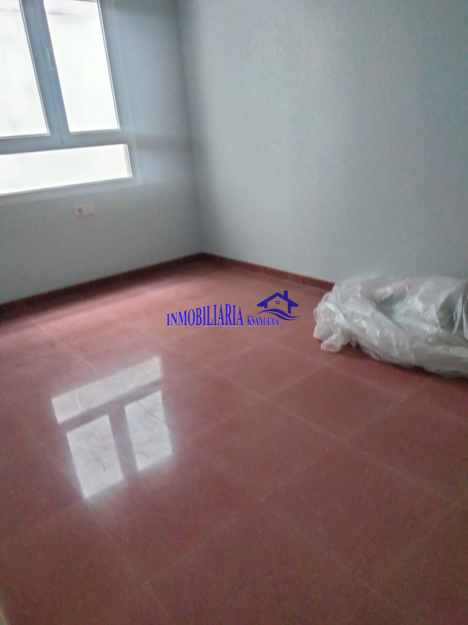 For sale of flat in Córdoba