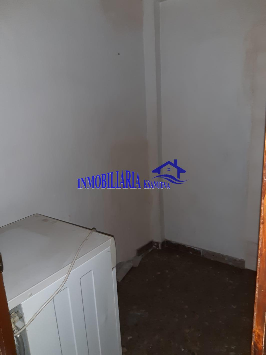 For sale of flat in Córdoba