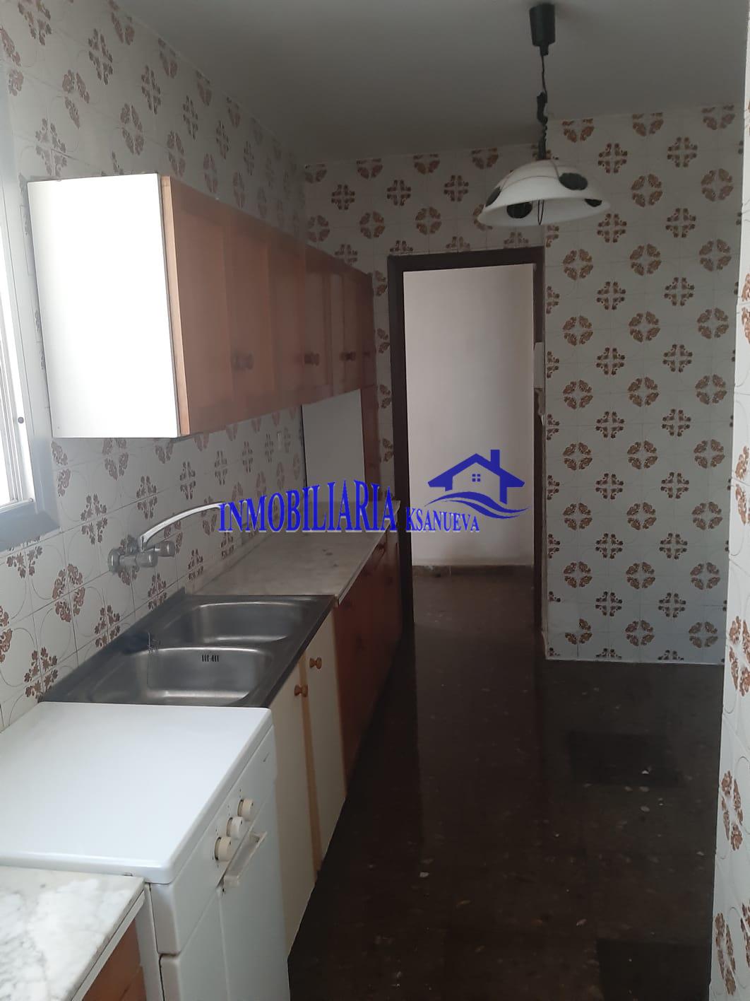 For sale of flat in Córdoba