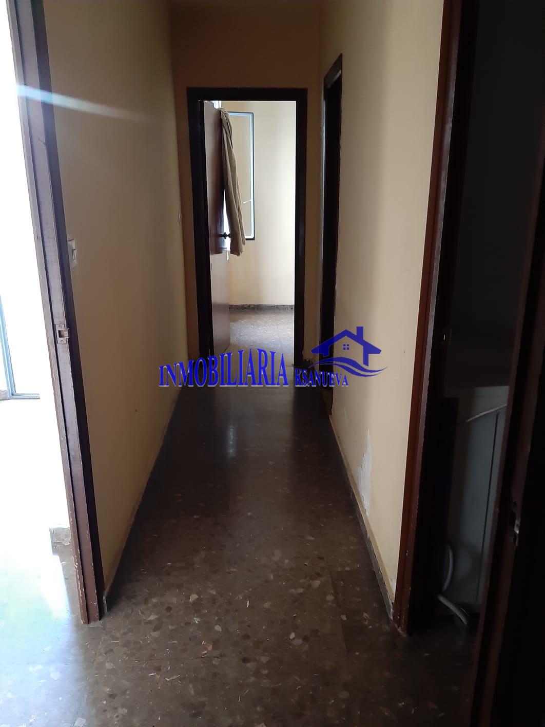 For sale of flat in Córdoba