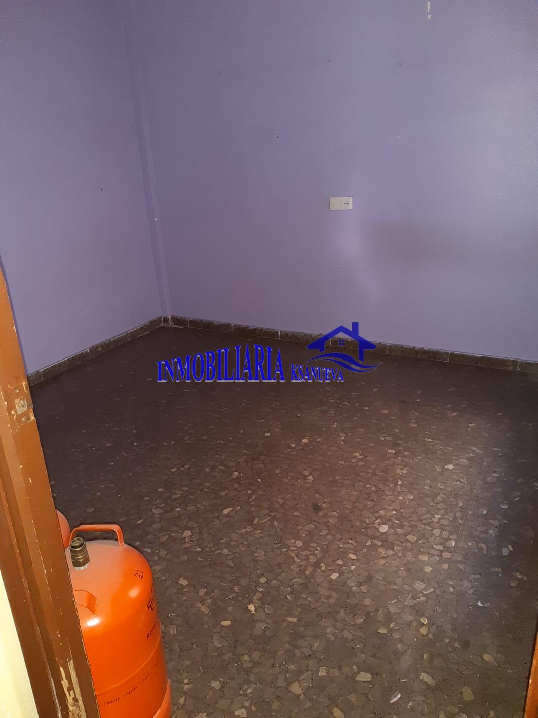 For sale of flat in Córdoba