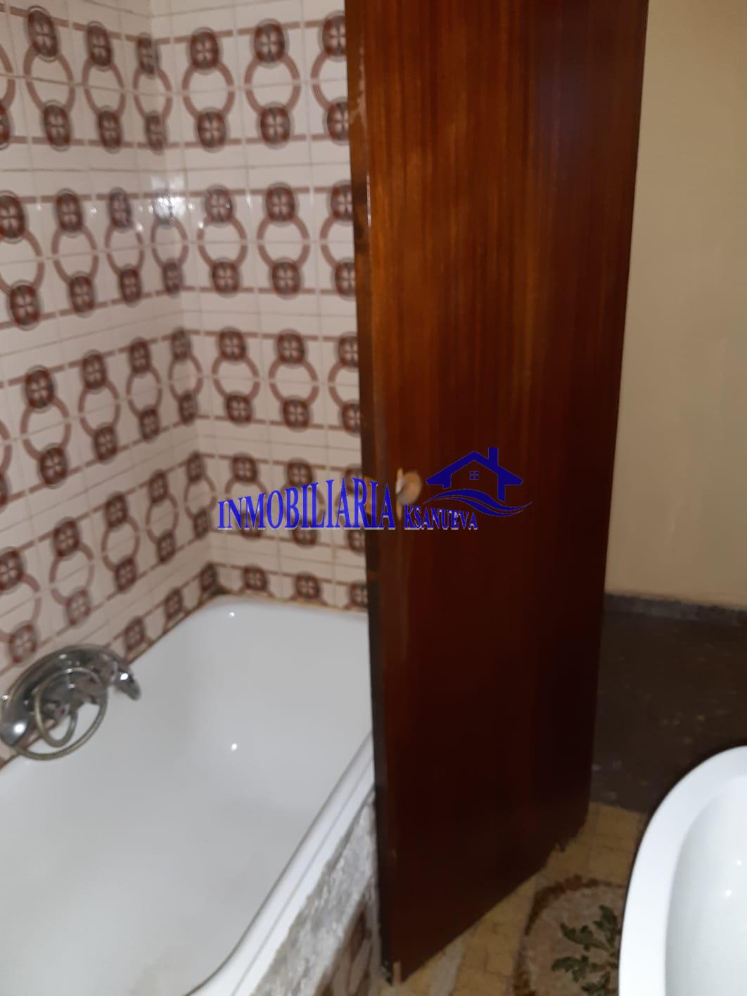 For sale of flat in Córdoba