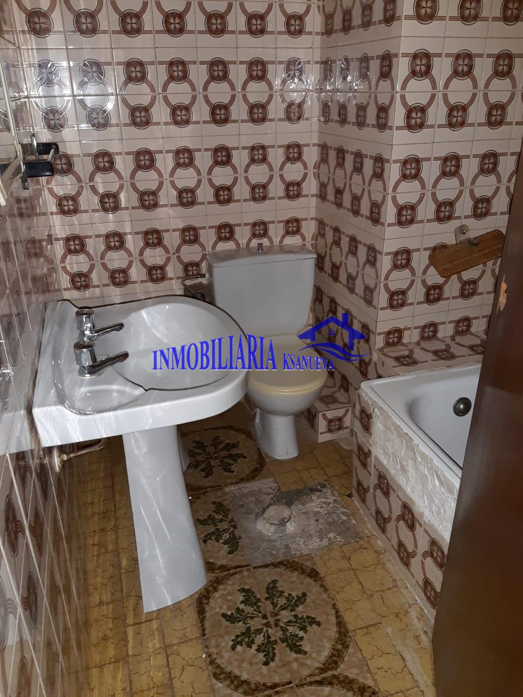 For sale of flat in Córdoba