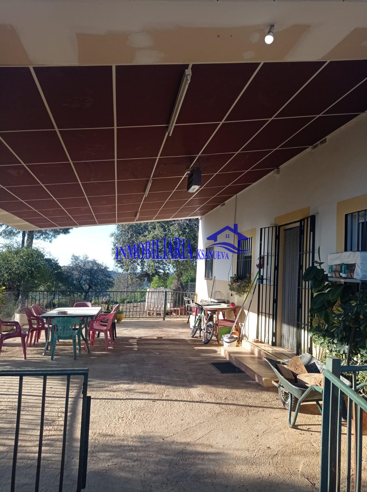 For sale of chalet in Córdoba