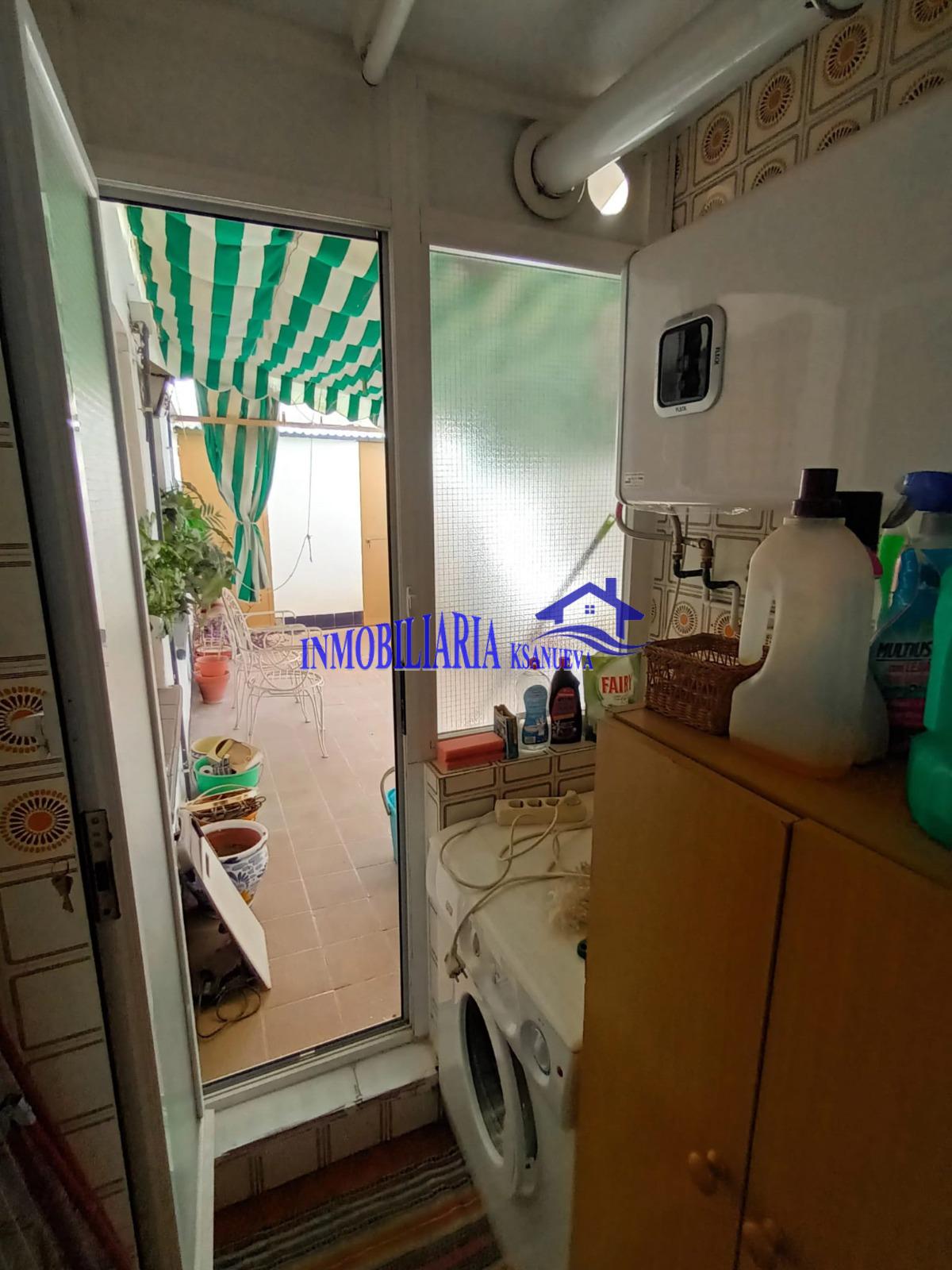 For sale of flat in Córdoba