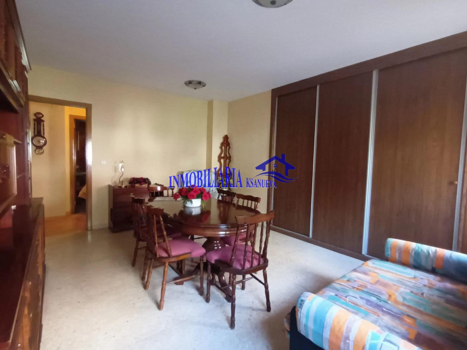 For sale of flat in Córdoba