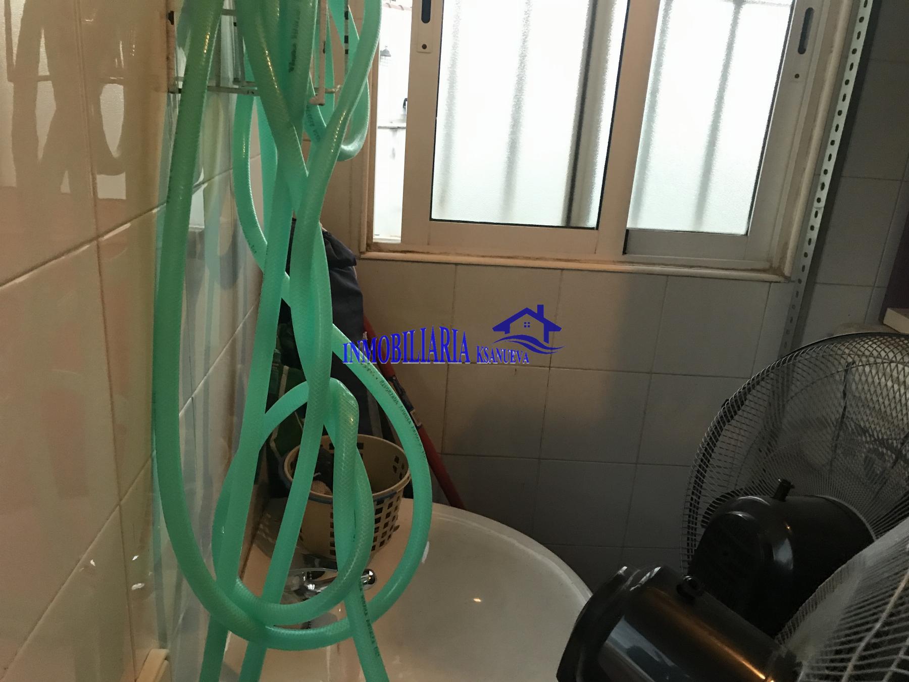 For sale of flat in Córdoba
