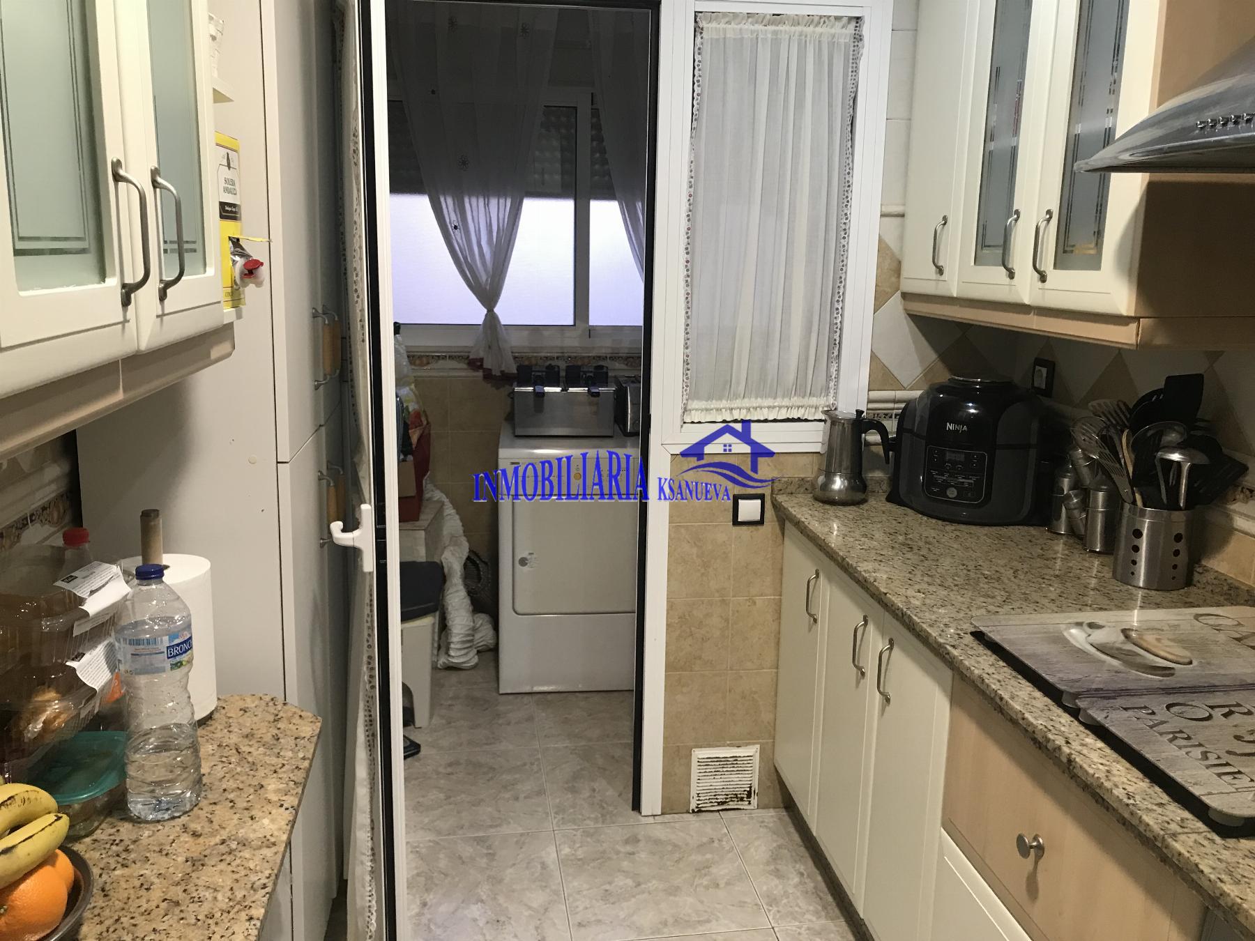For sale of flat in Córdoba