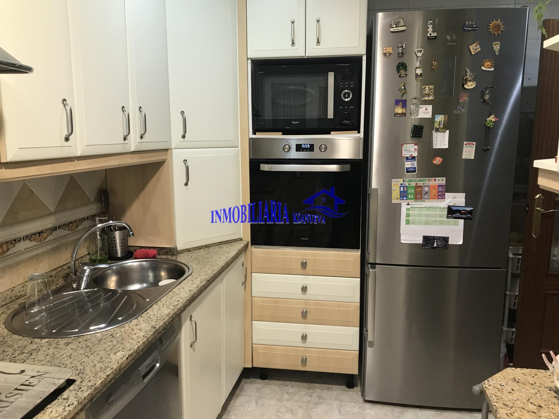 For sale of flat in Córdoba