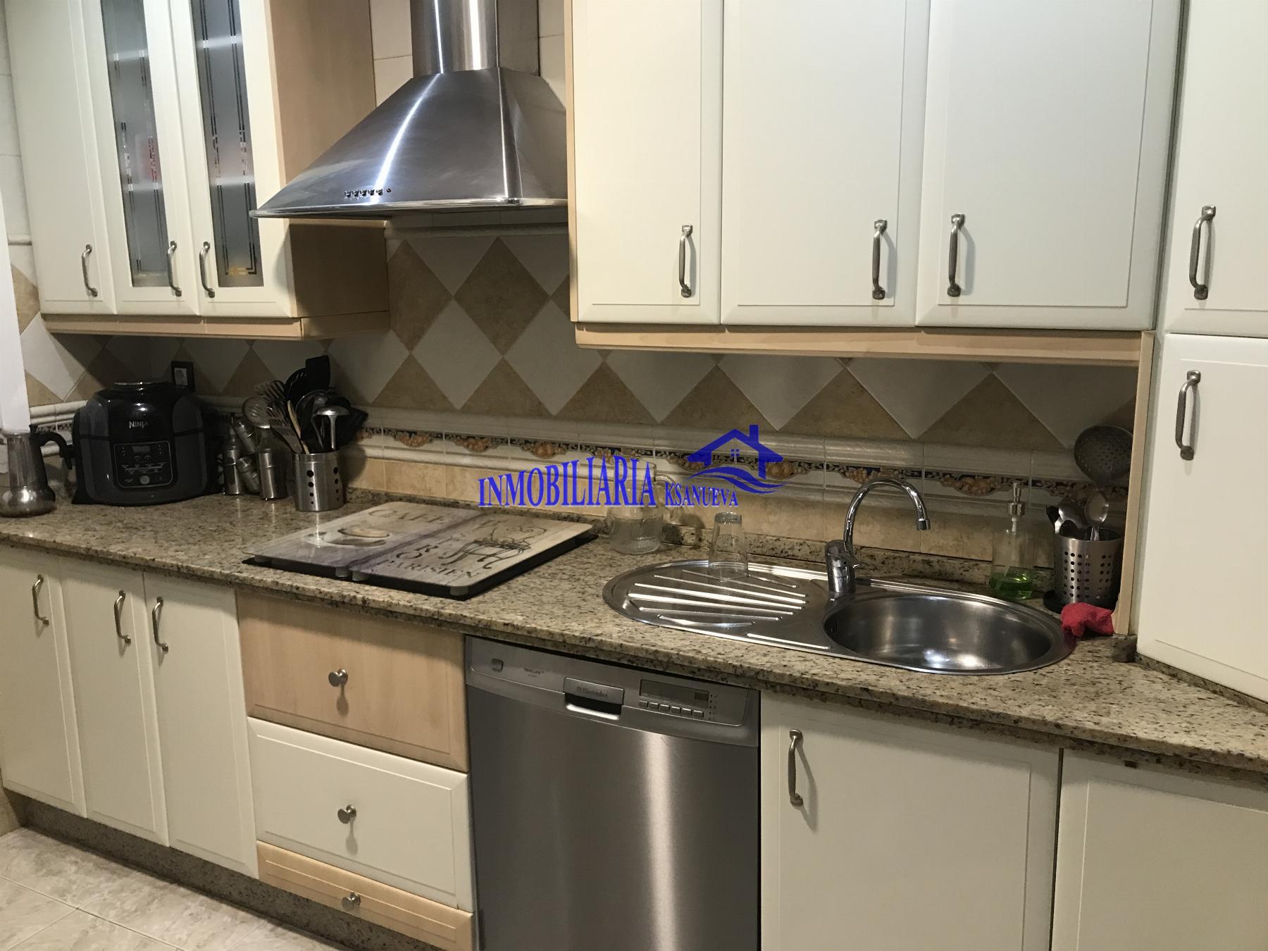 For sale of flat in Córdoba