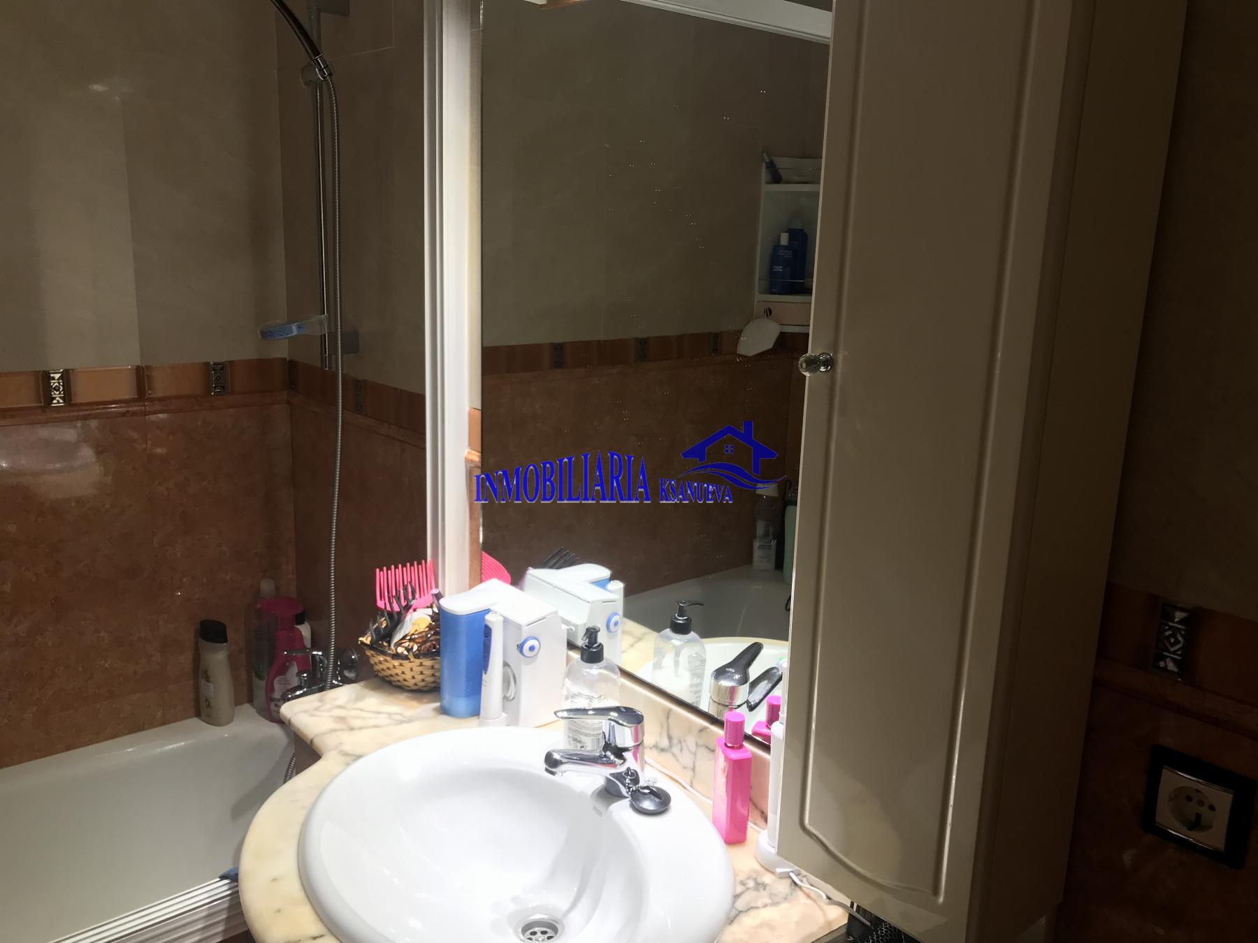For sale of flat in Córdoba