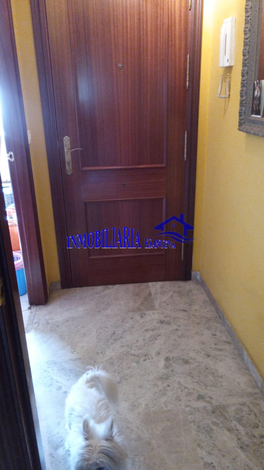 For sale of flat in Córdoba