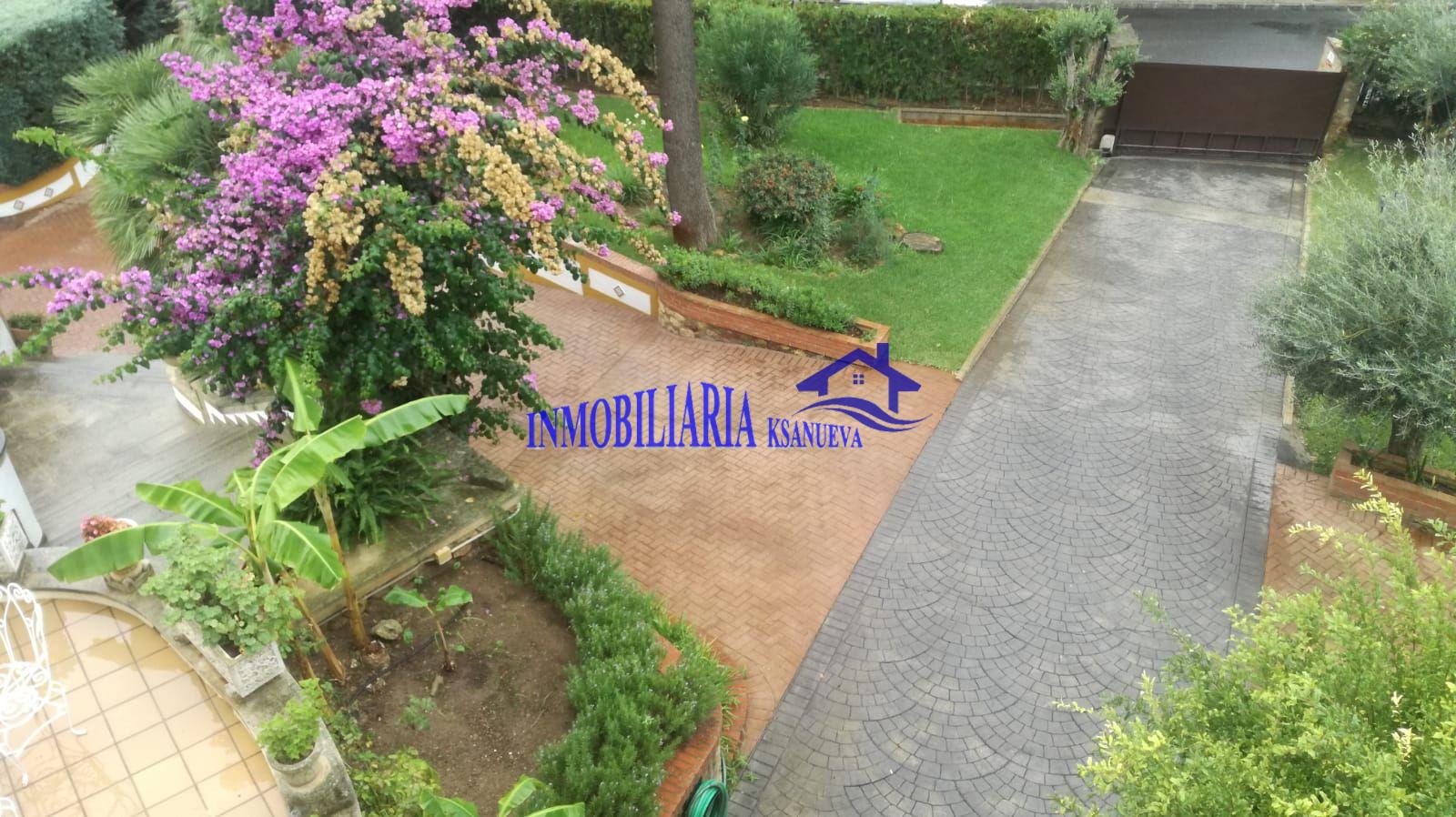 For sale of chalet in Córdoba