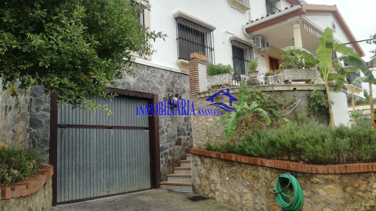 For sale of chalet in Córdoba