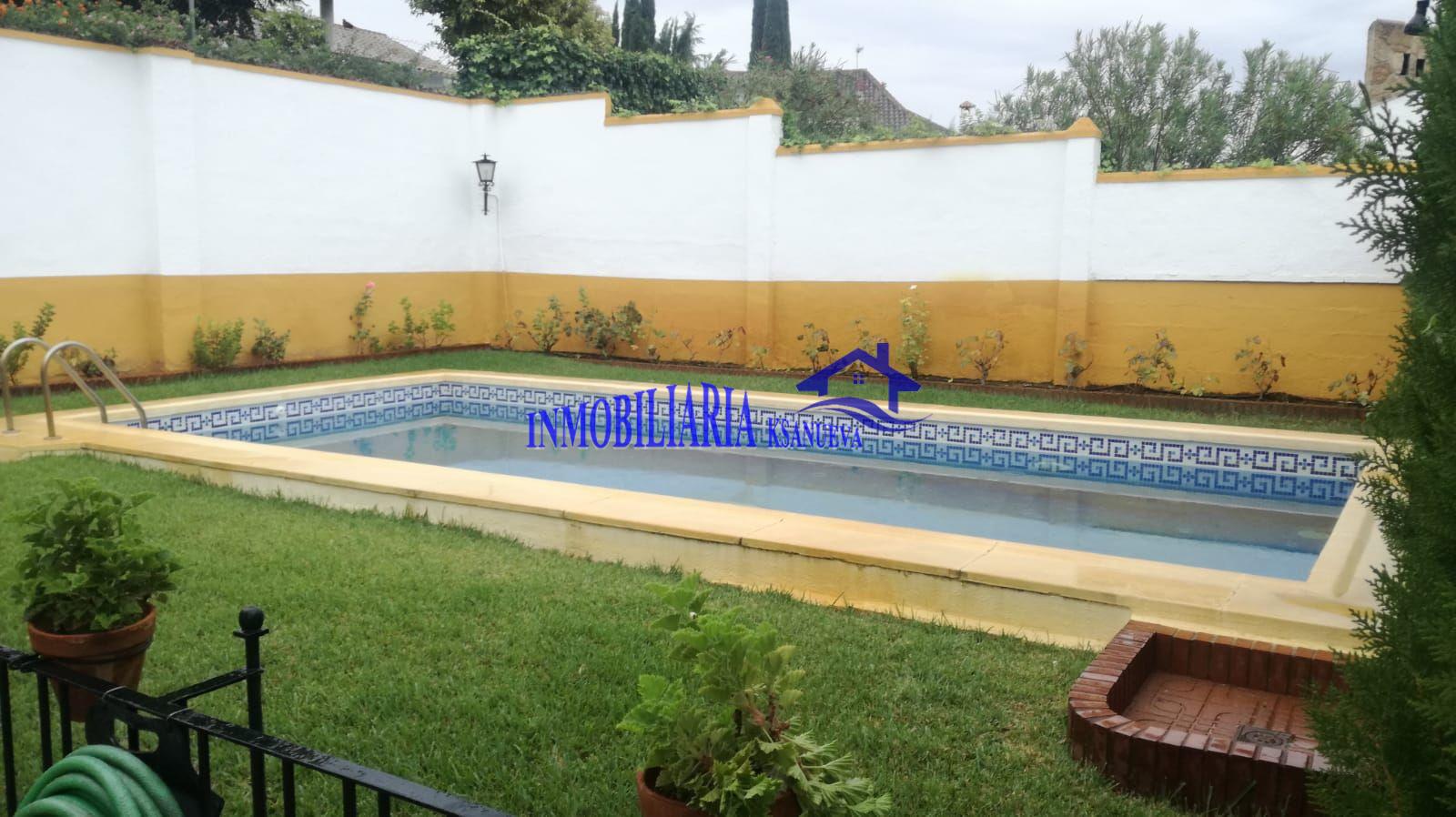 For sale of chalet in Córdoba
