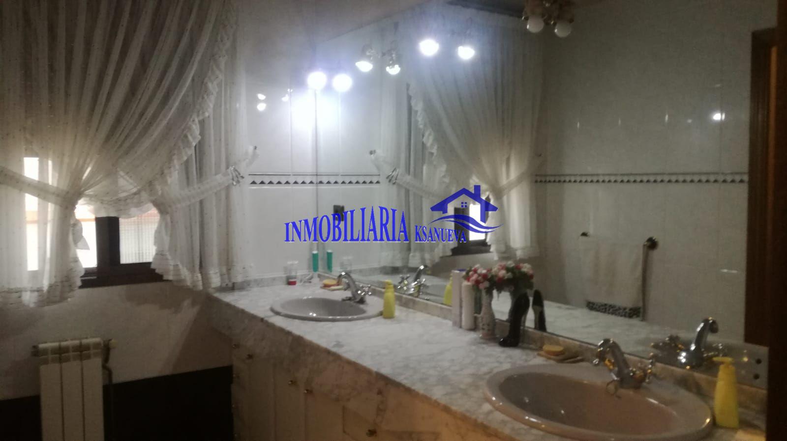 For sale of chalet in Córdoba