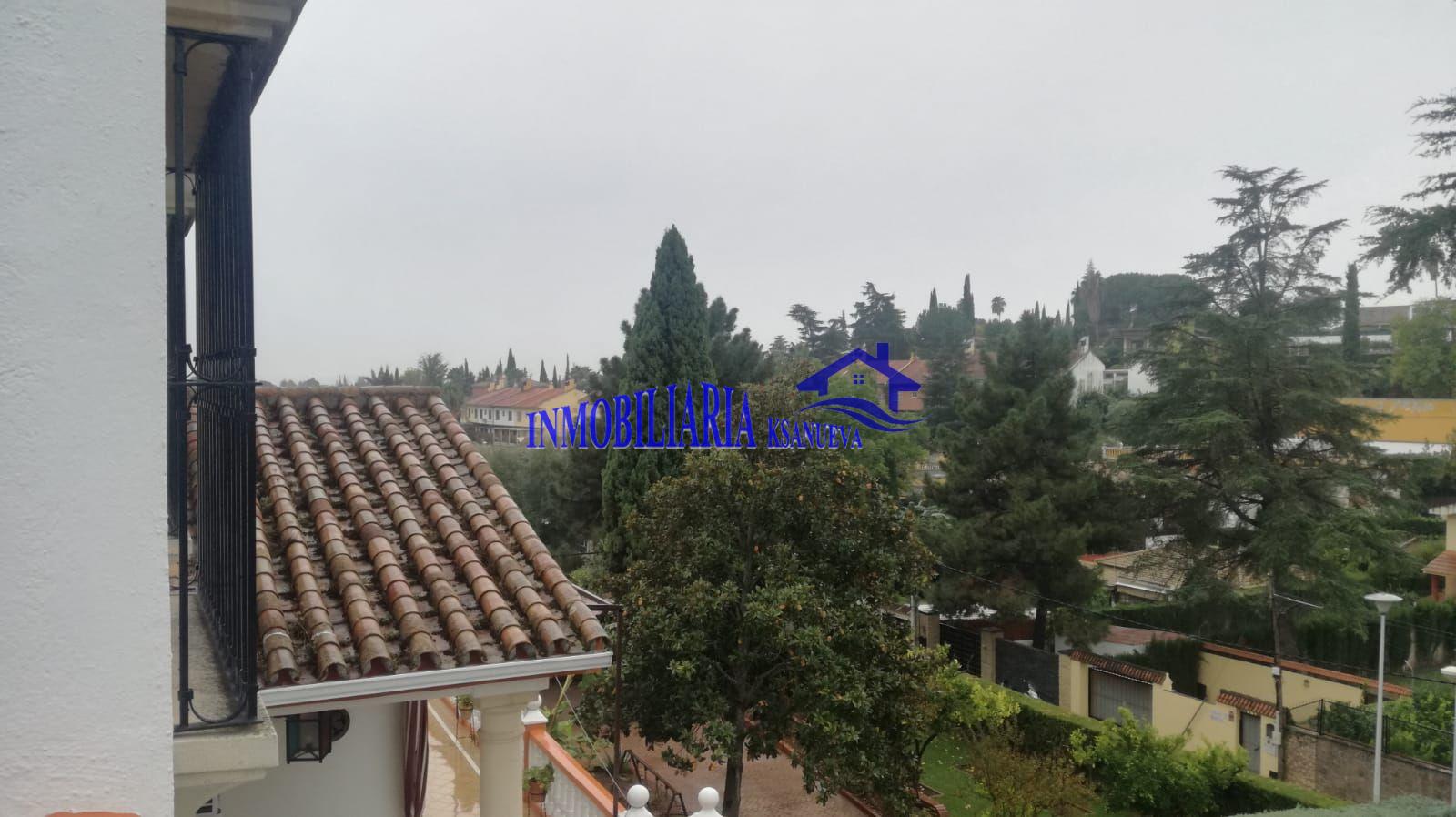 For sale of chalet in Córdoba