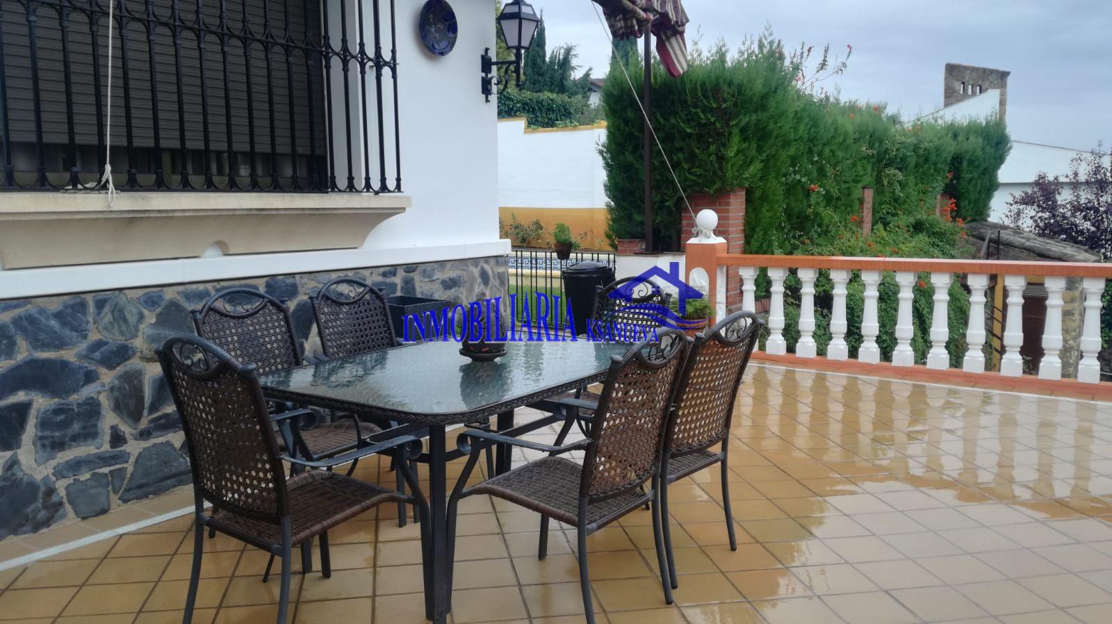 For sale of chalet in Córdoba