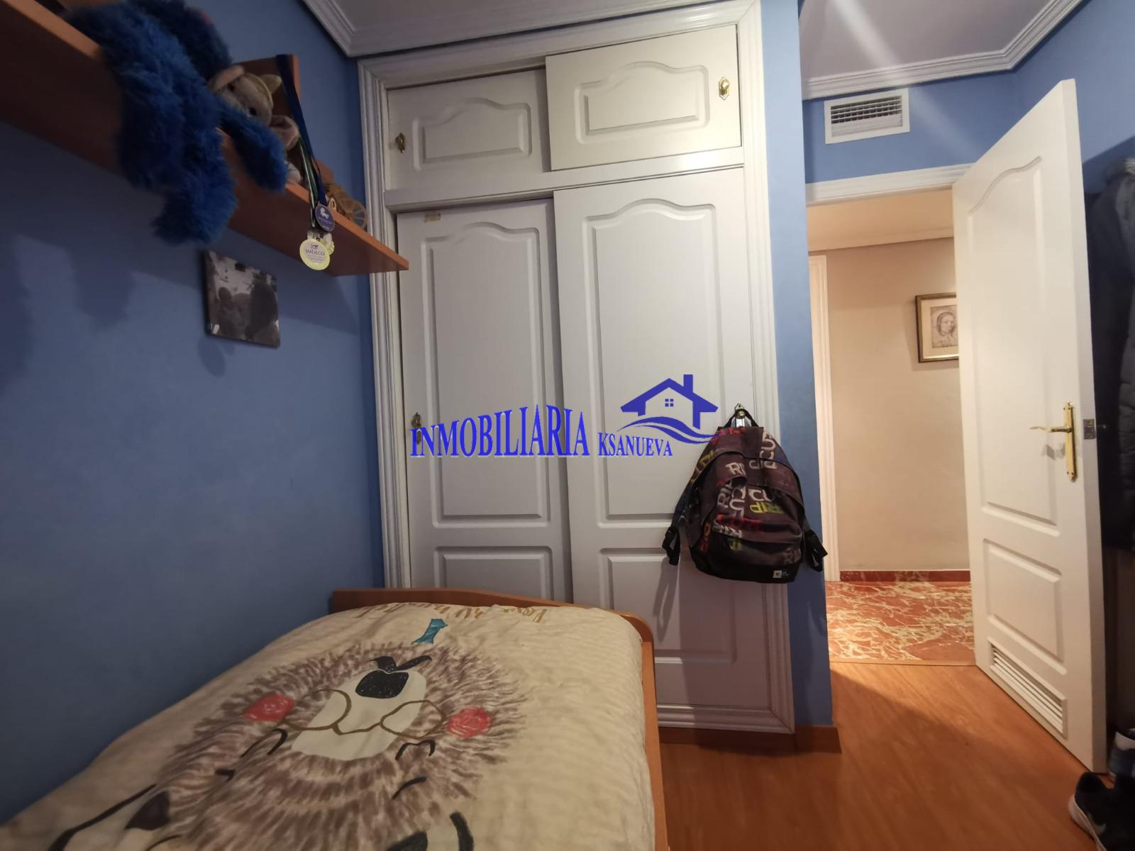For sale of flat in Córdoba