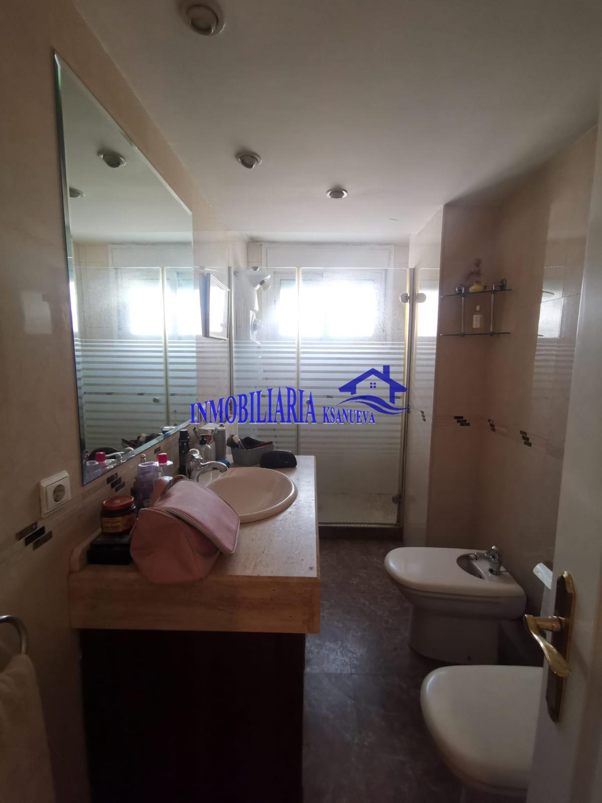 For sale of flat in Córdoba