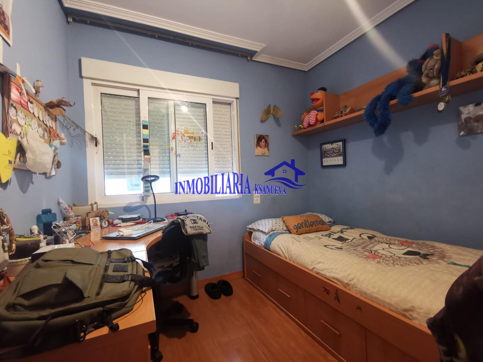 For sale of flat in Córdoba