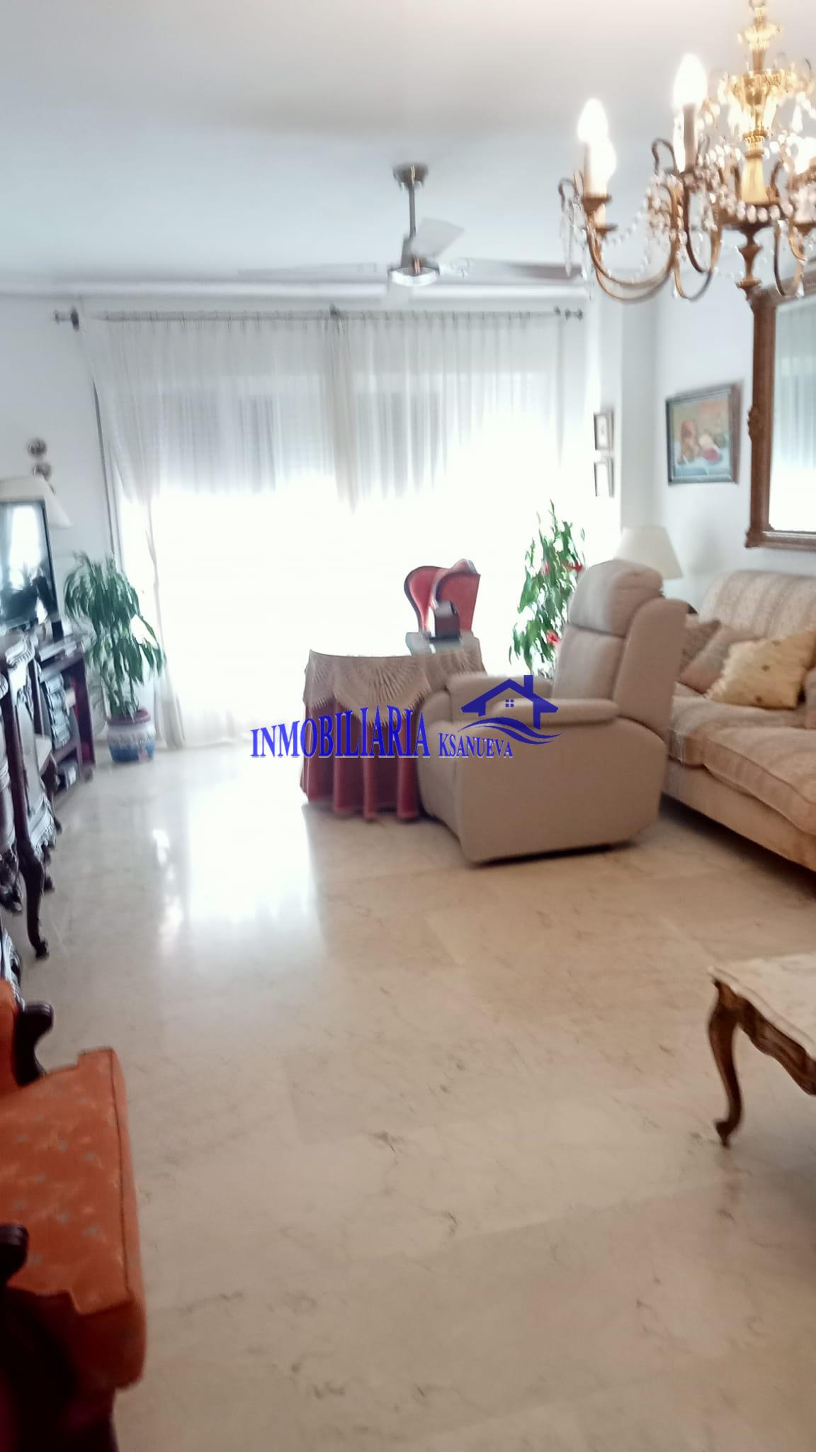 For sale of flat in Córdoba