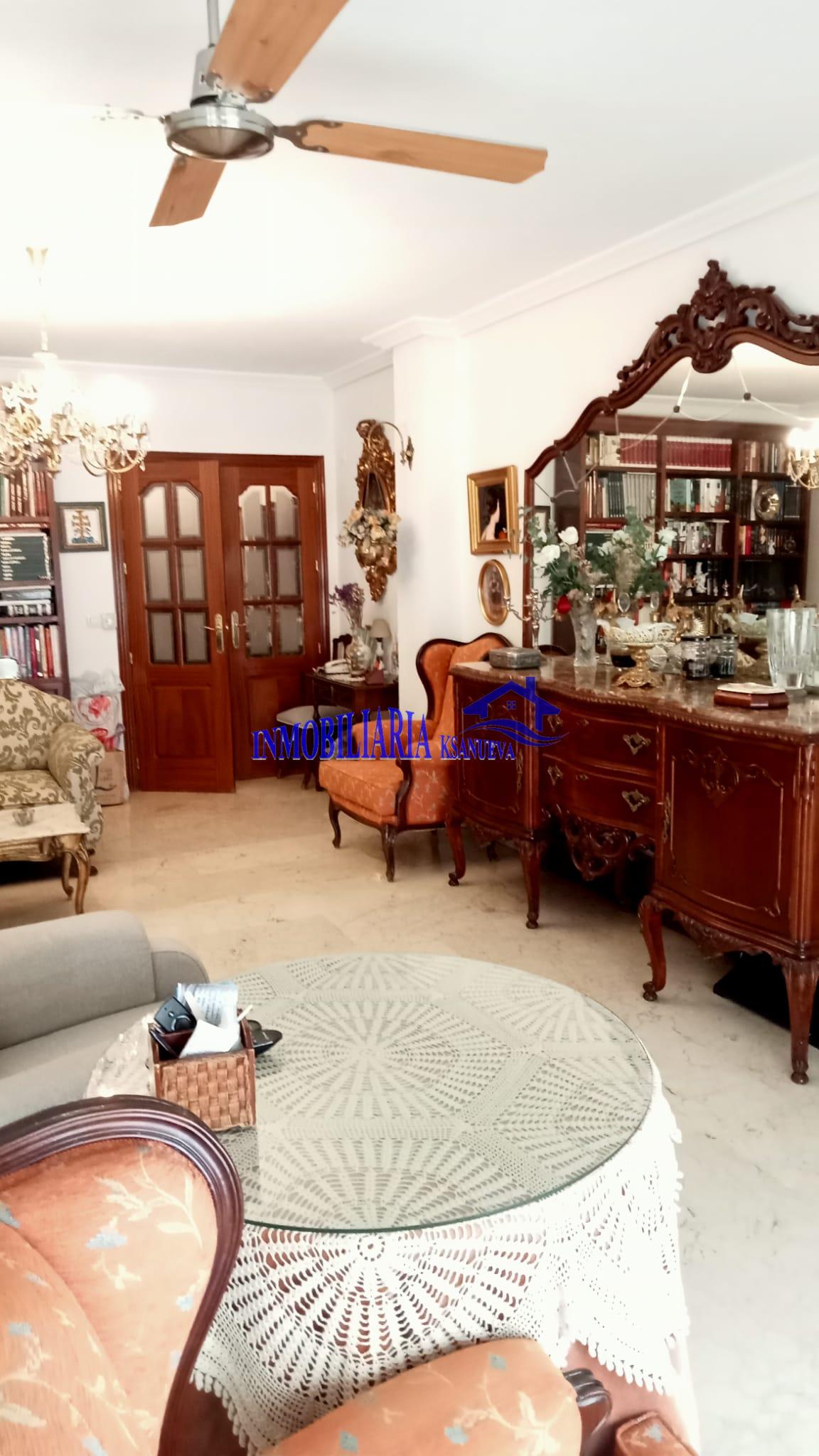 For sale of flat in Córdoba