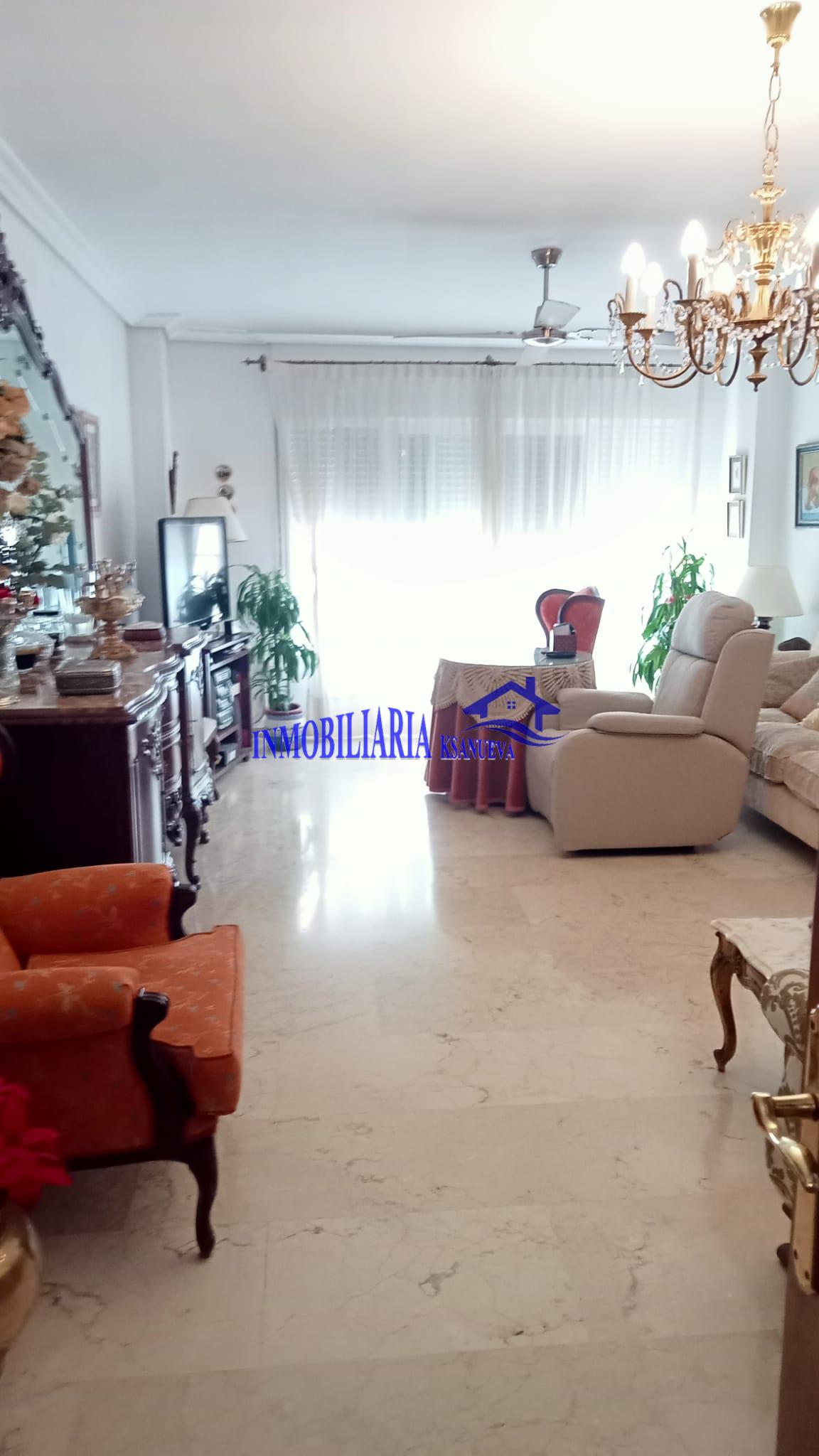 For sale of flat in Córdoba