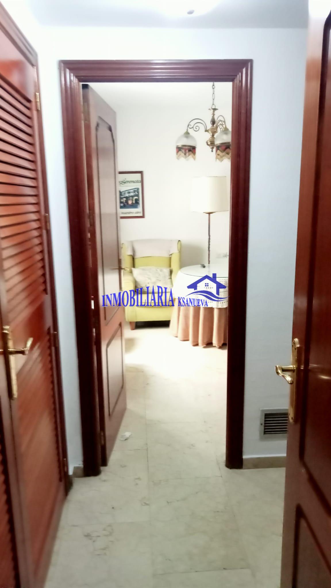 For sale of flat in Córdoba