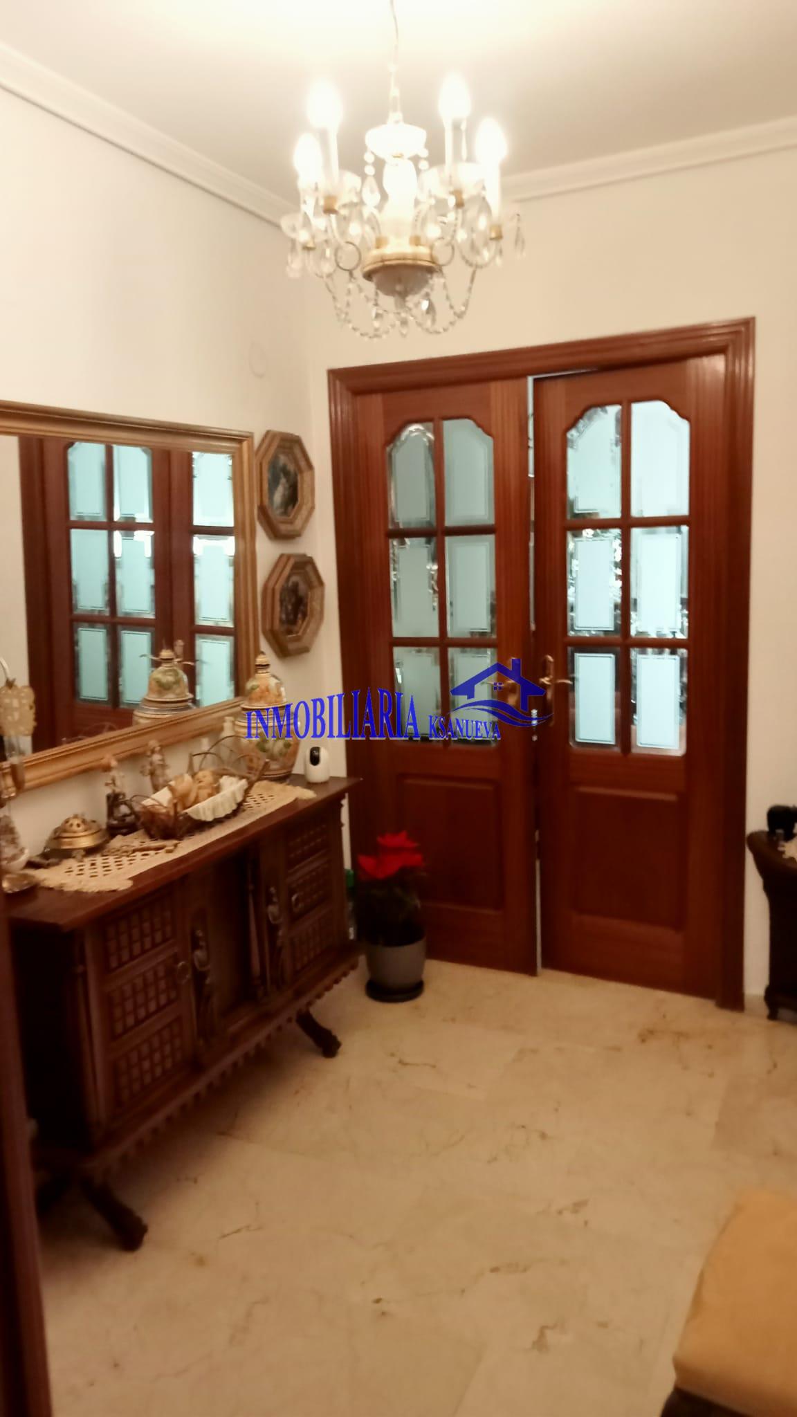 For sale of flat in Córdoba