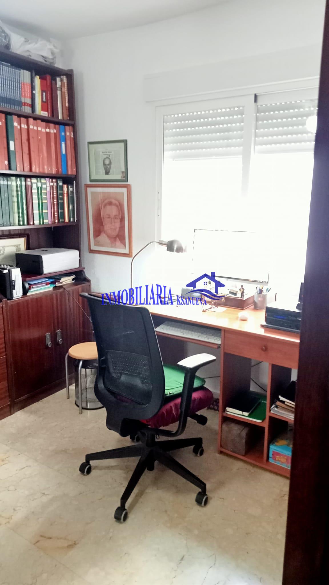 For sale of flat in Córdoba