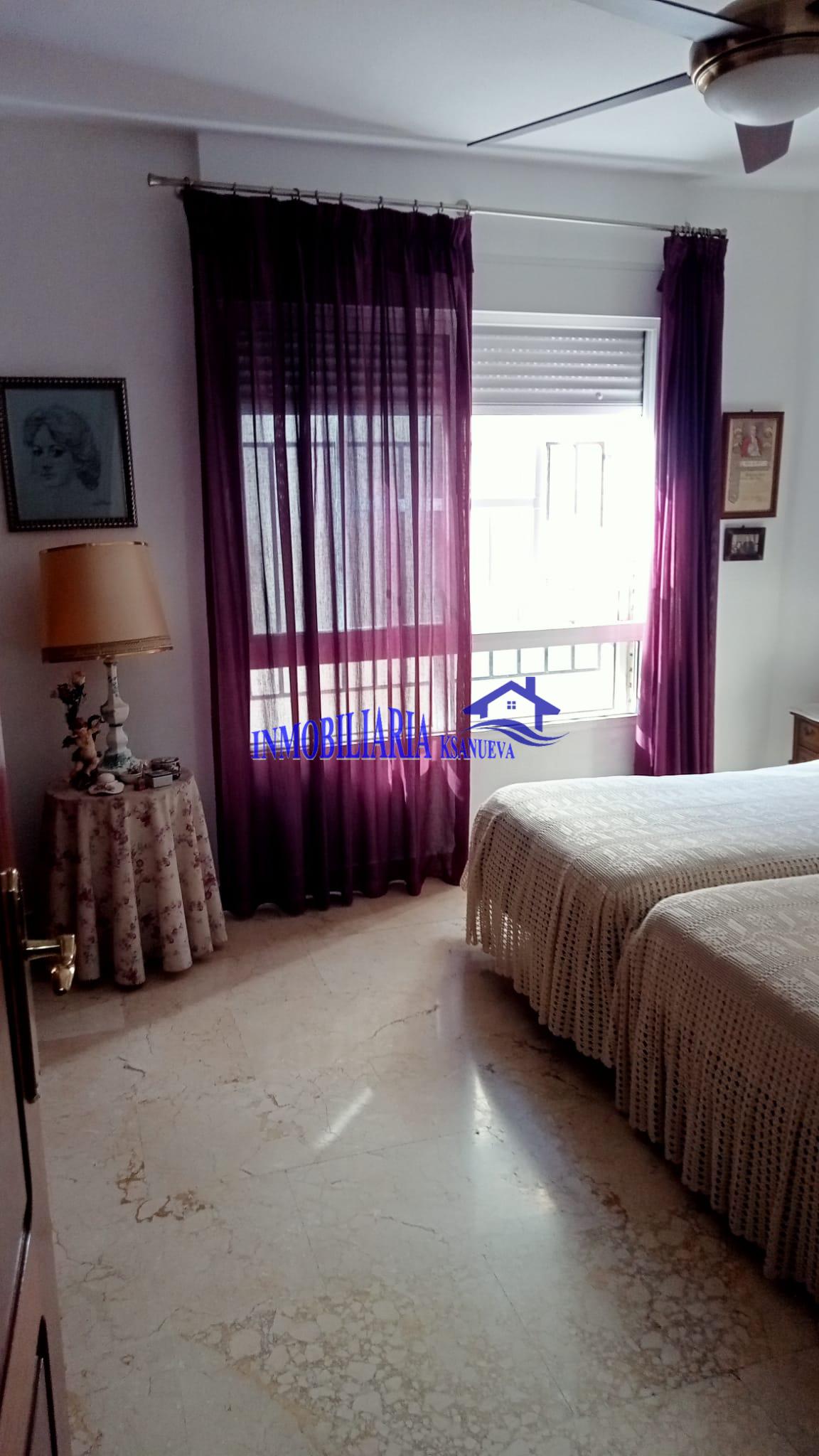 For sale of flat in Córdoba