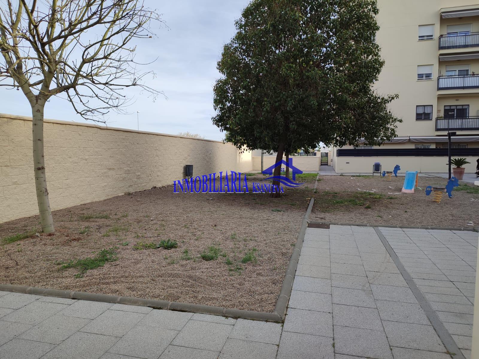 For sale of flat in Córdoba